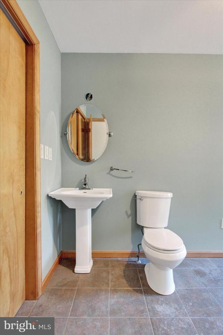 400 Lake Meade Dr Property Photo 23