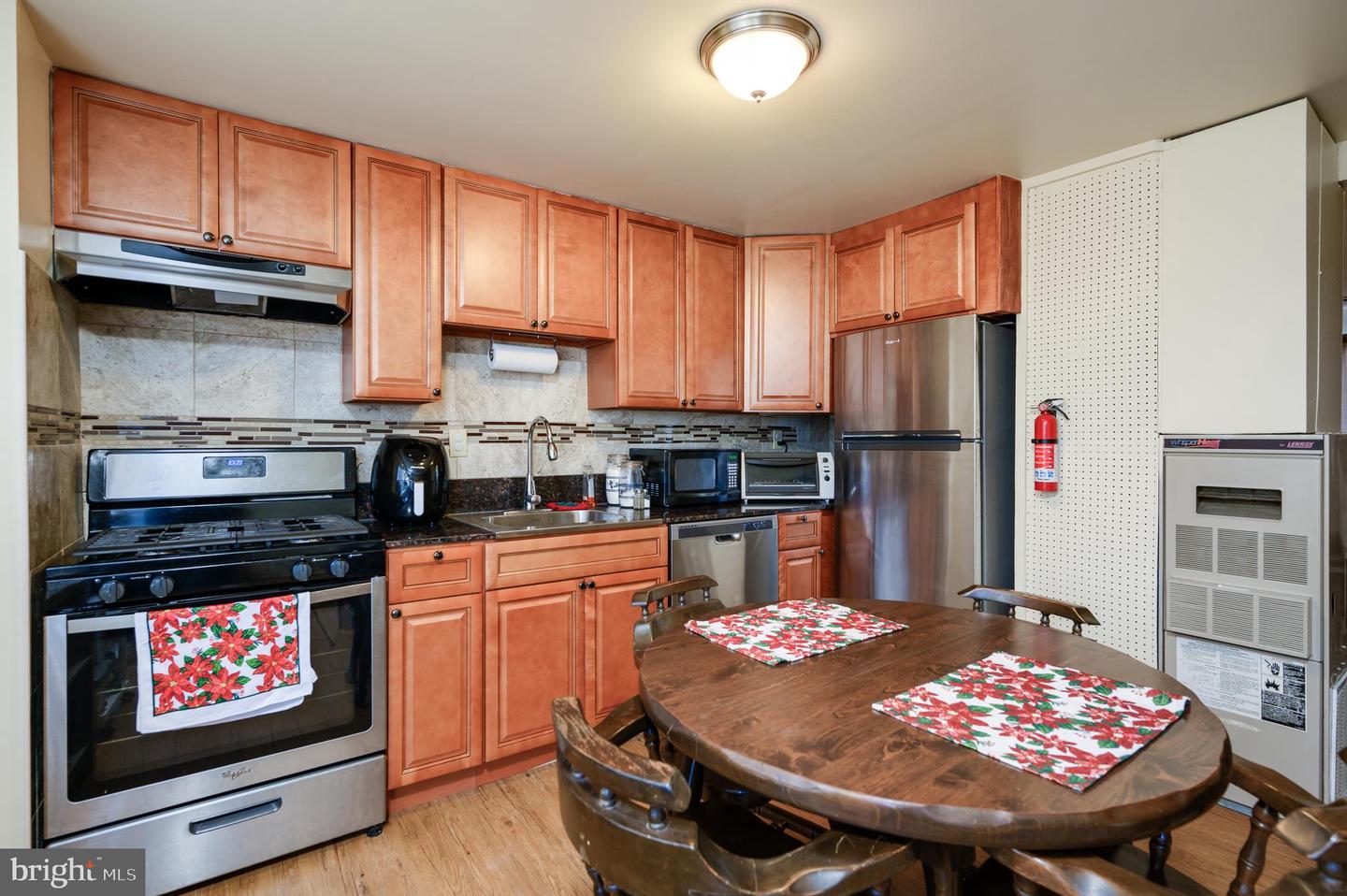 128 Roberta Jean Ave Property Photo 1