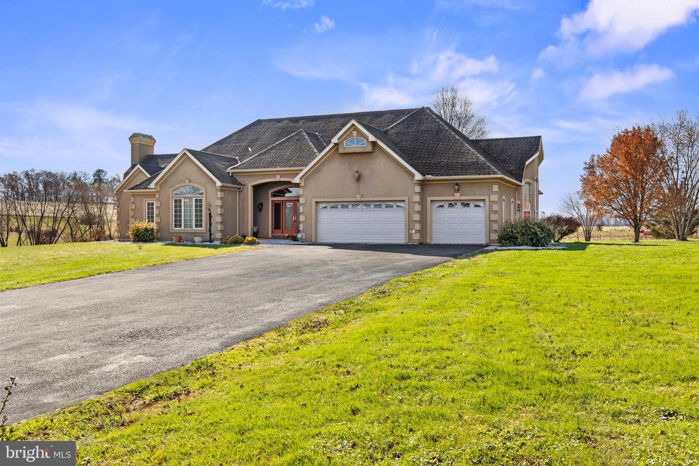 334 Rolling Ln Property Photo 6