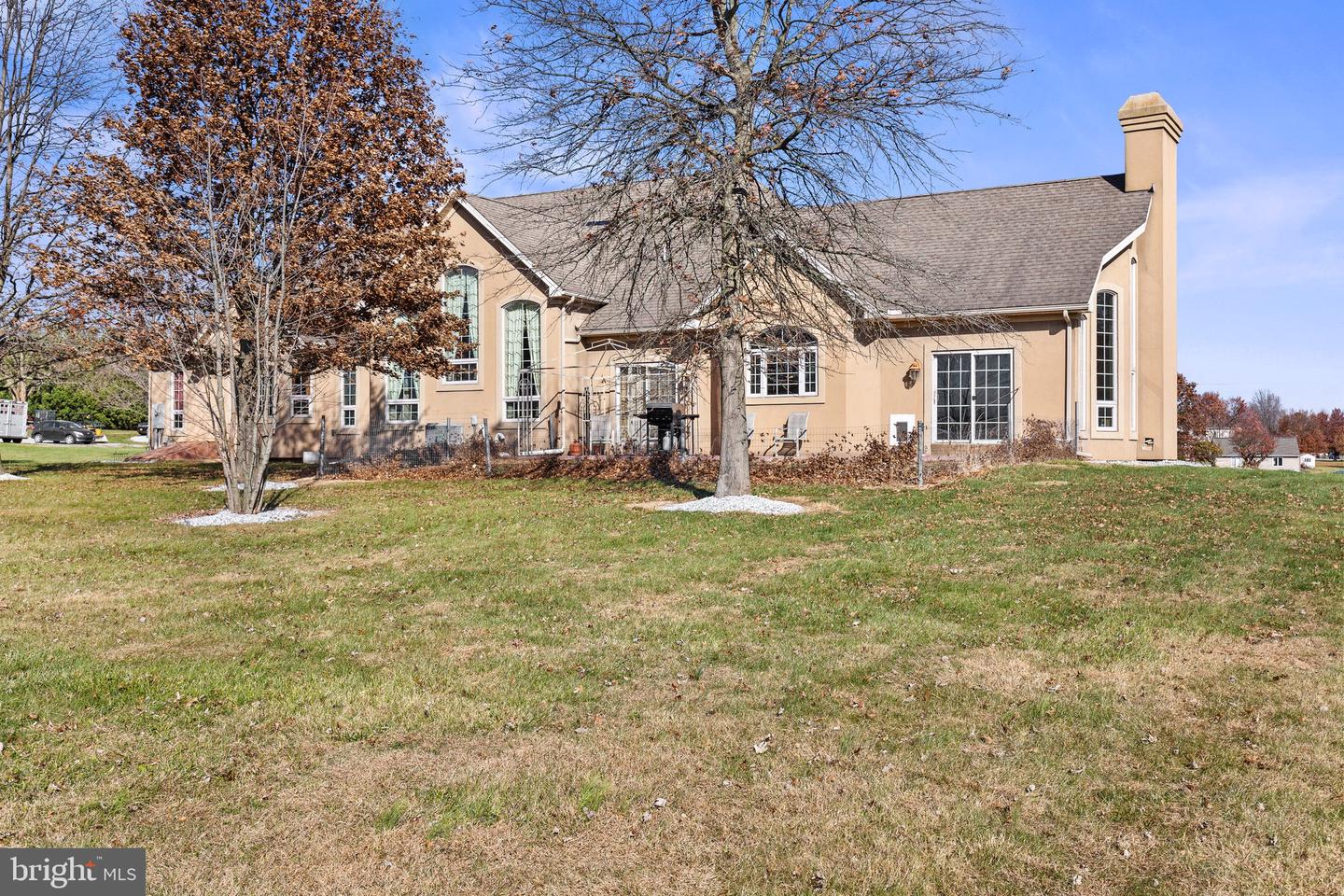 334 Rolling Ln Property Photo 8