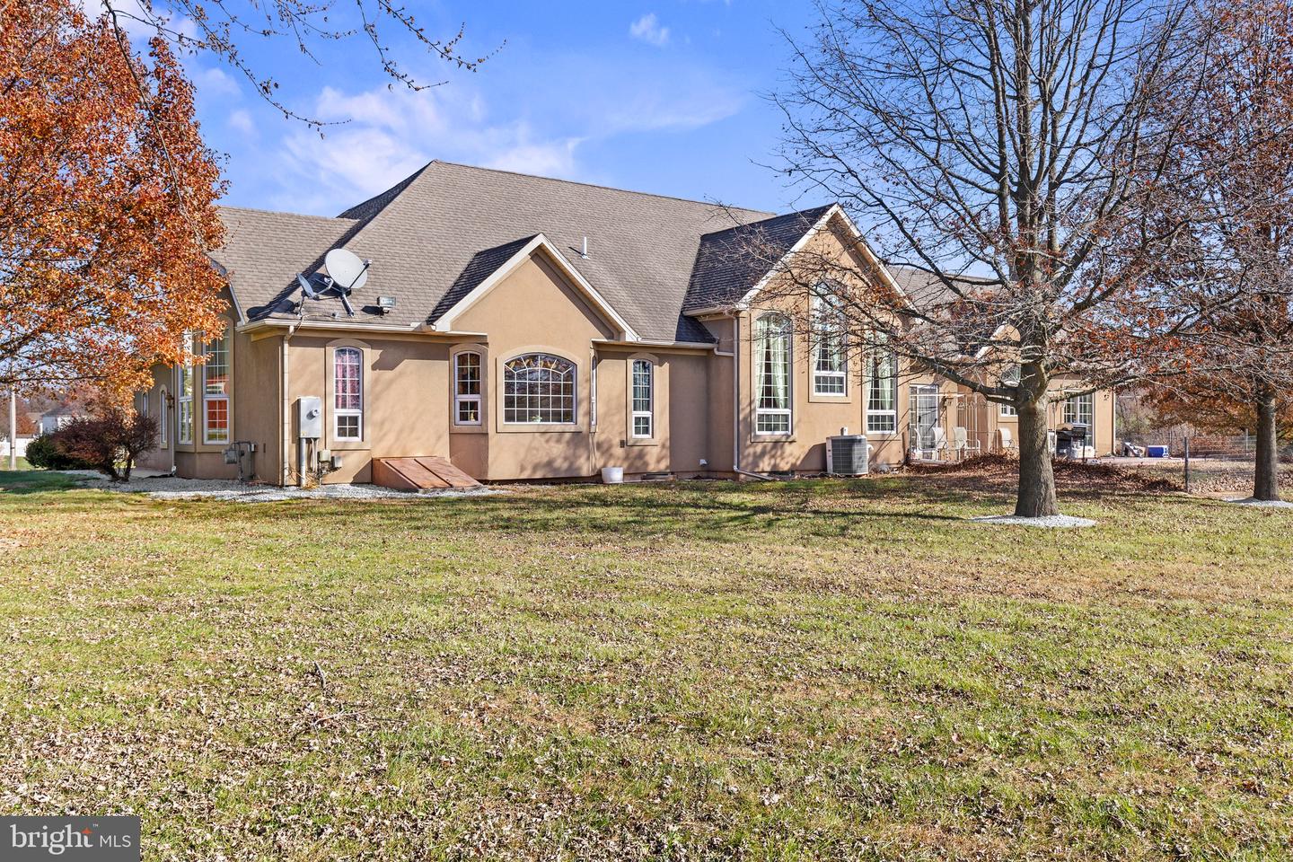 334 Rolling Ln Property Photo 10