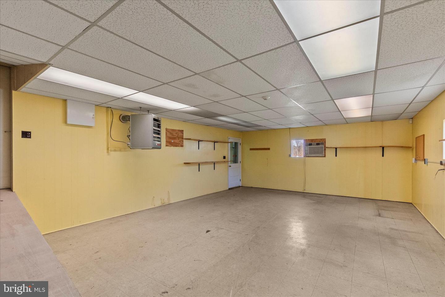 426 Lincolnway W Property Photo 14