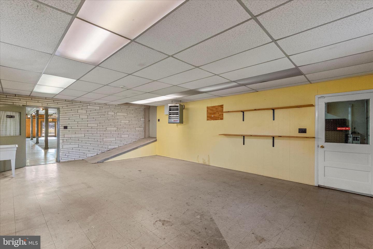 426 Lincolnway W Property Photo 15