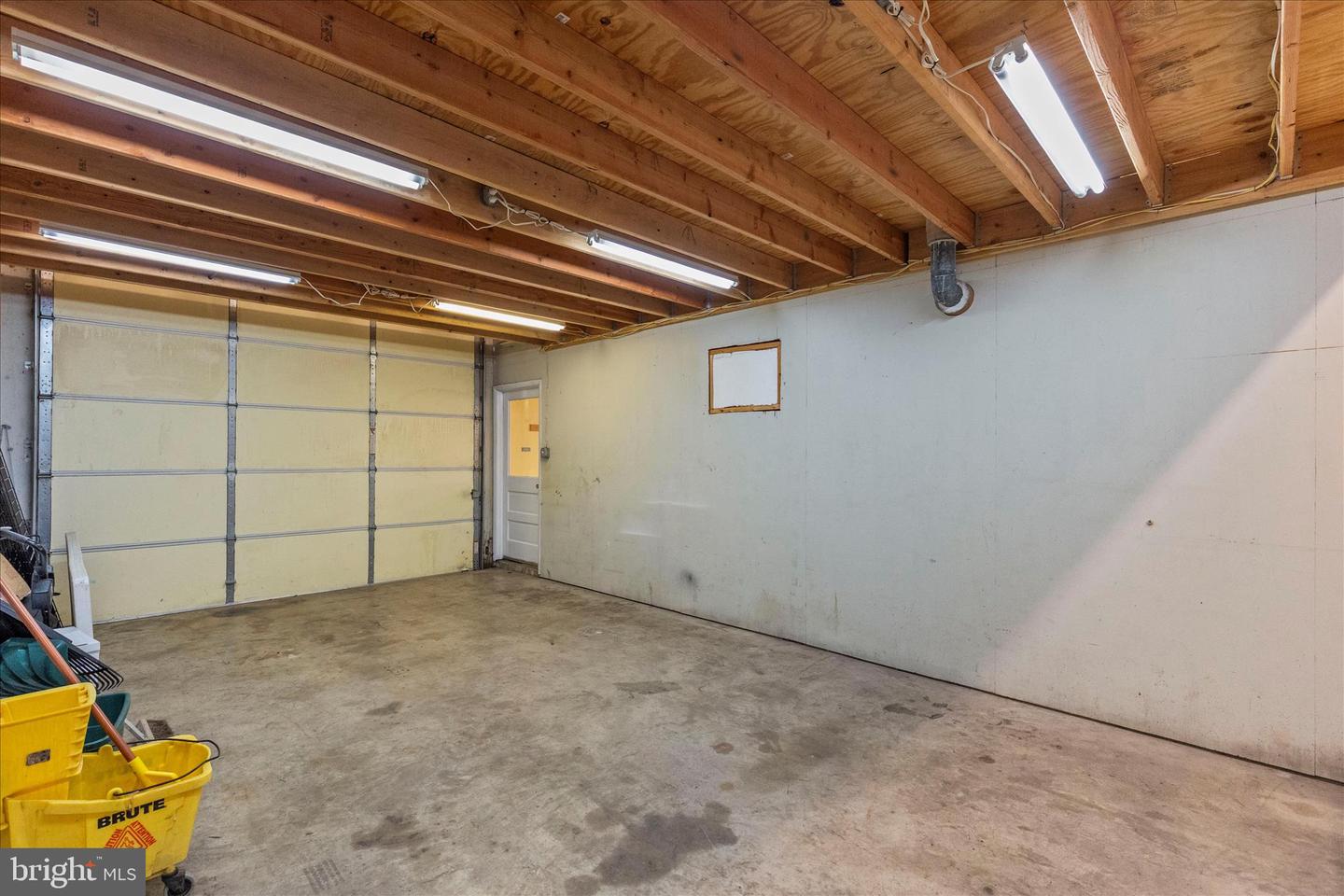426 Lincolnway W Property Photo 19
