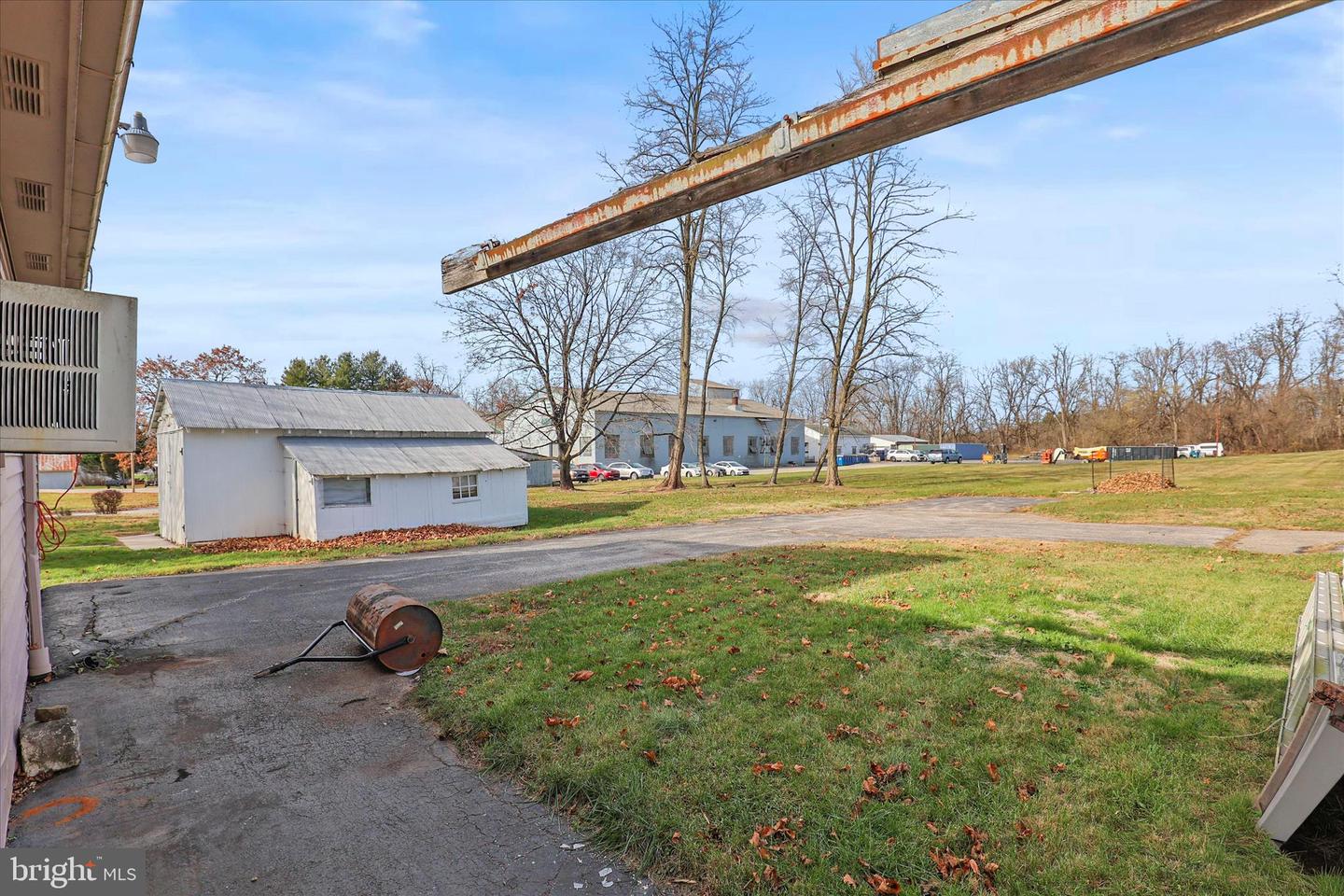 426 Lincolnway W Property Photo 22