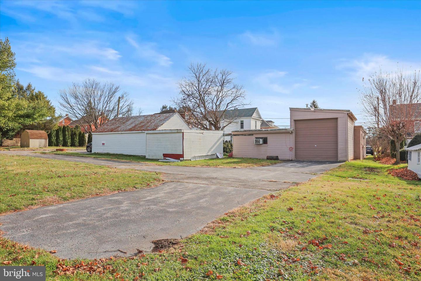 426 Lincolnway W Property Photo 25