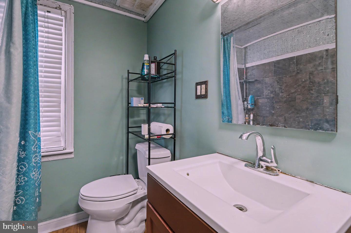 533 Hillcrest Pl Property Photo 17