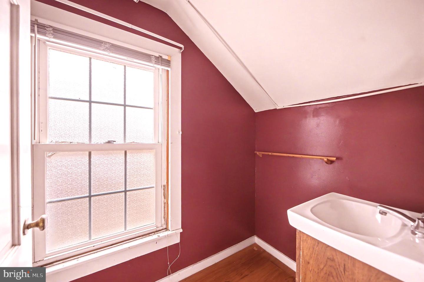 533 Hillcrest Pl Property Photo 22