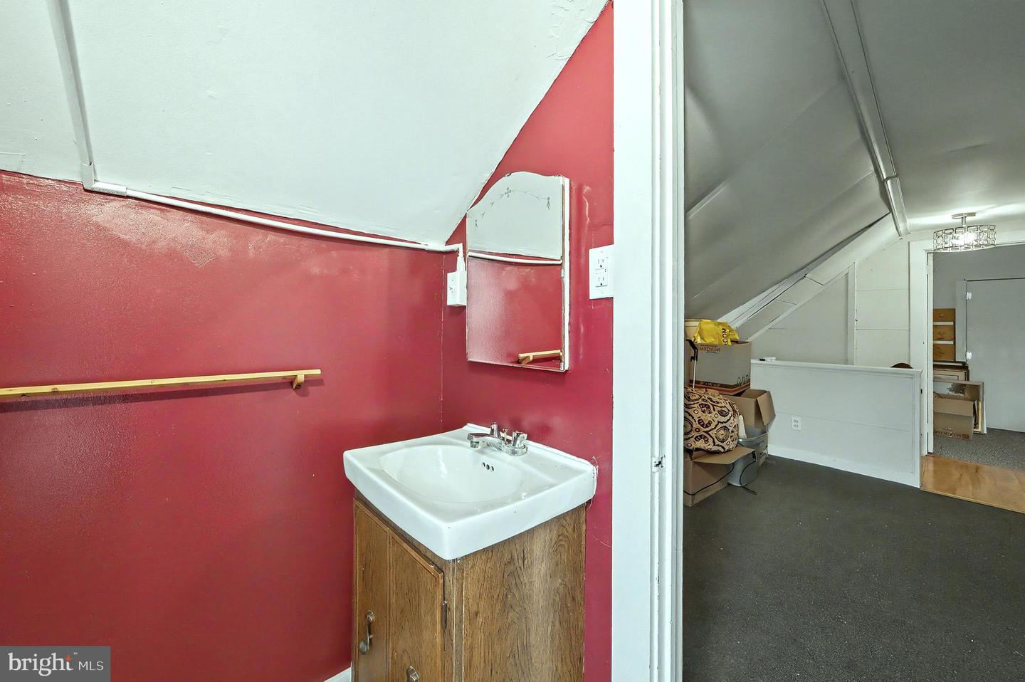 533 Hillcrest Pl Property Photo 23