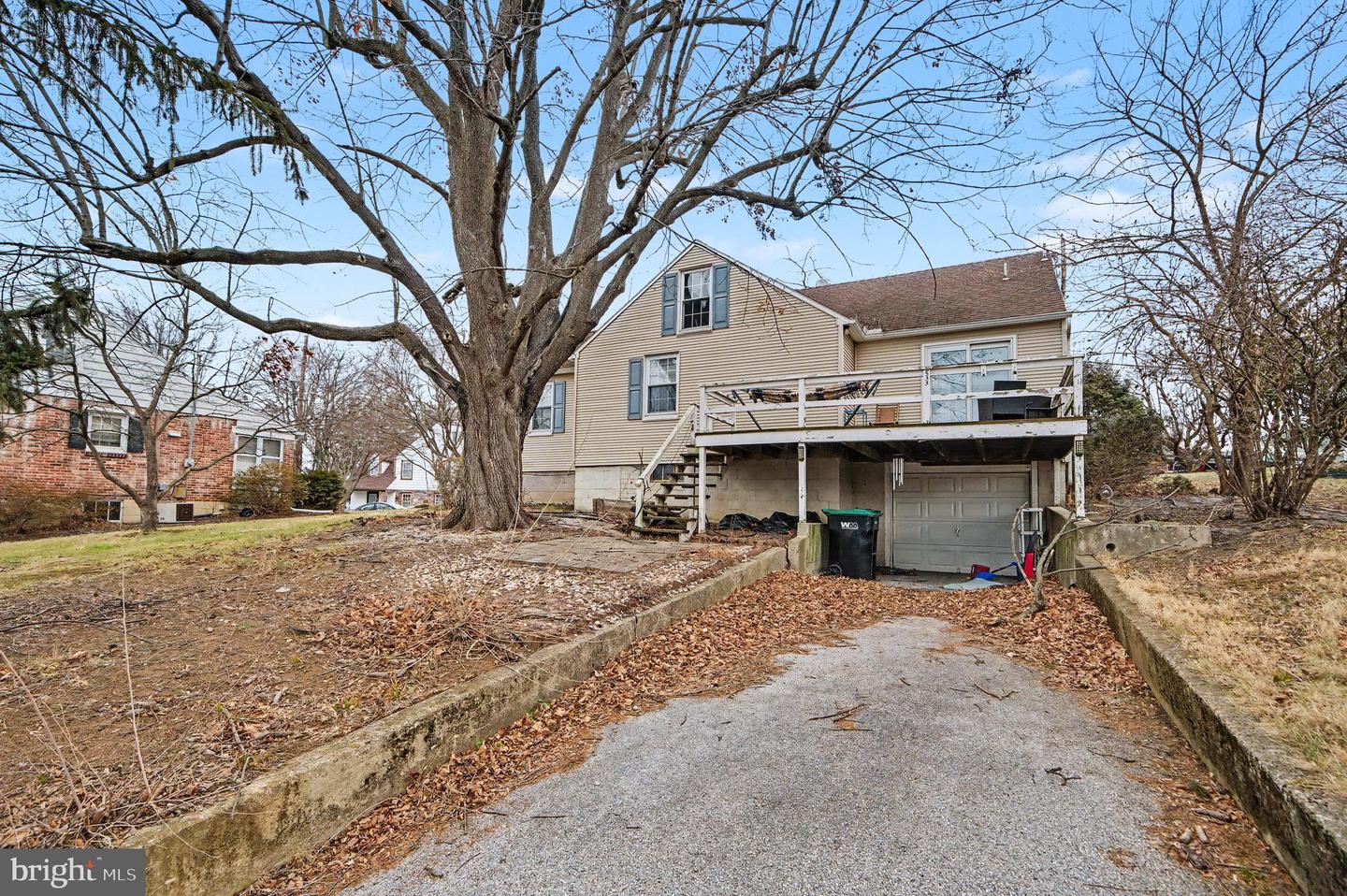 533 Hillcrest Pl Property Photo 31