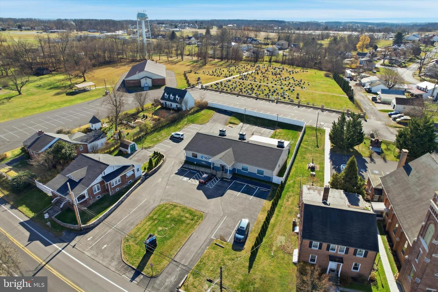 14 E Hanover Property Photo 30