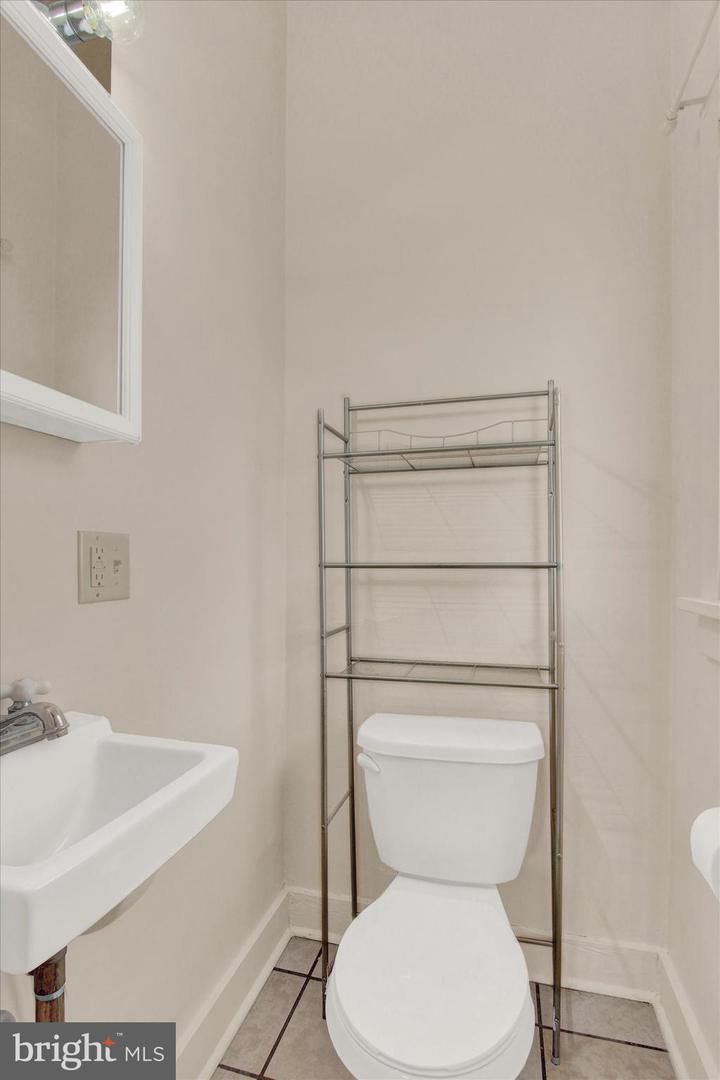 204 Carlisle St Property Photo 16