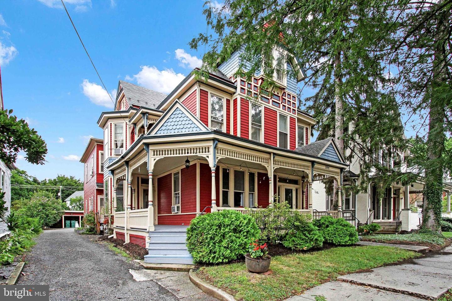 204 Carlisle St Property Photo 2