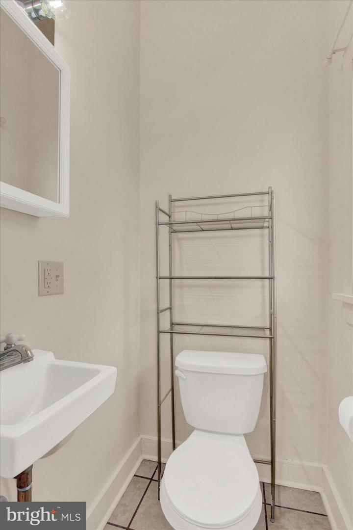 204 Carlisle St Property Photo 16