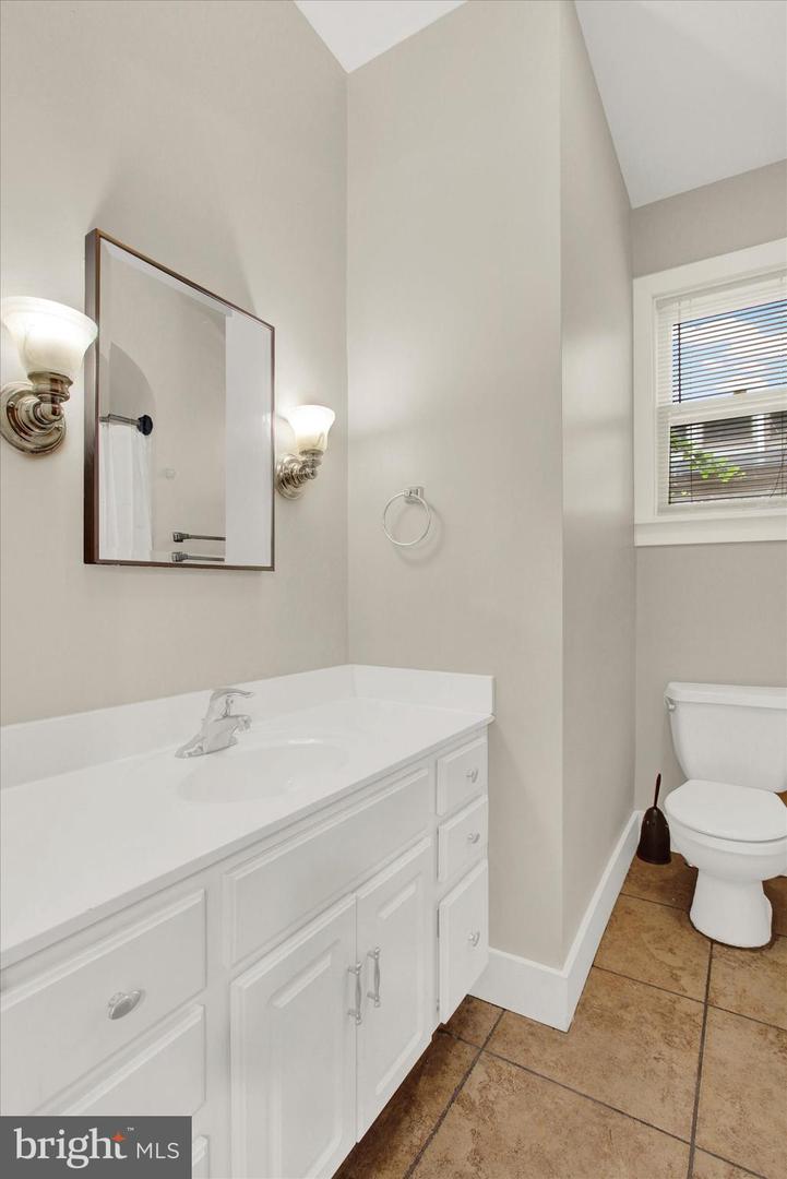 204 Carlisle St Property Photo 19