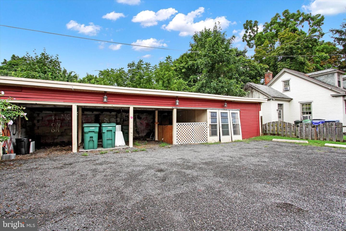 204 Carlisle St Property Photo 38