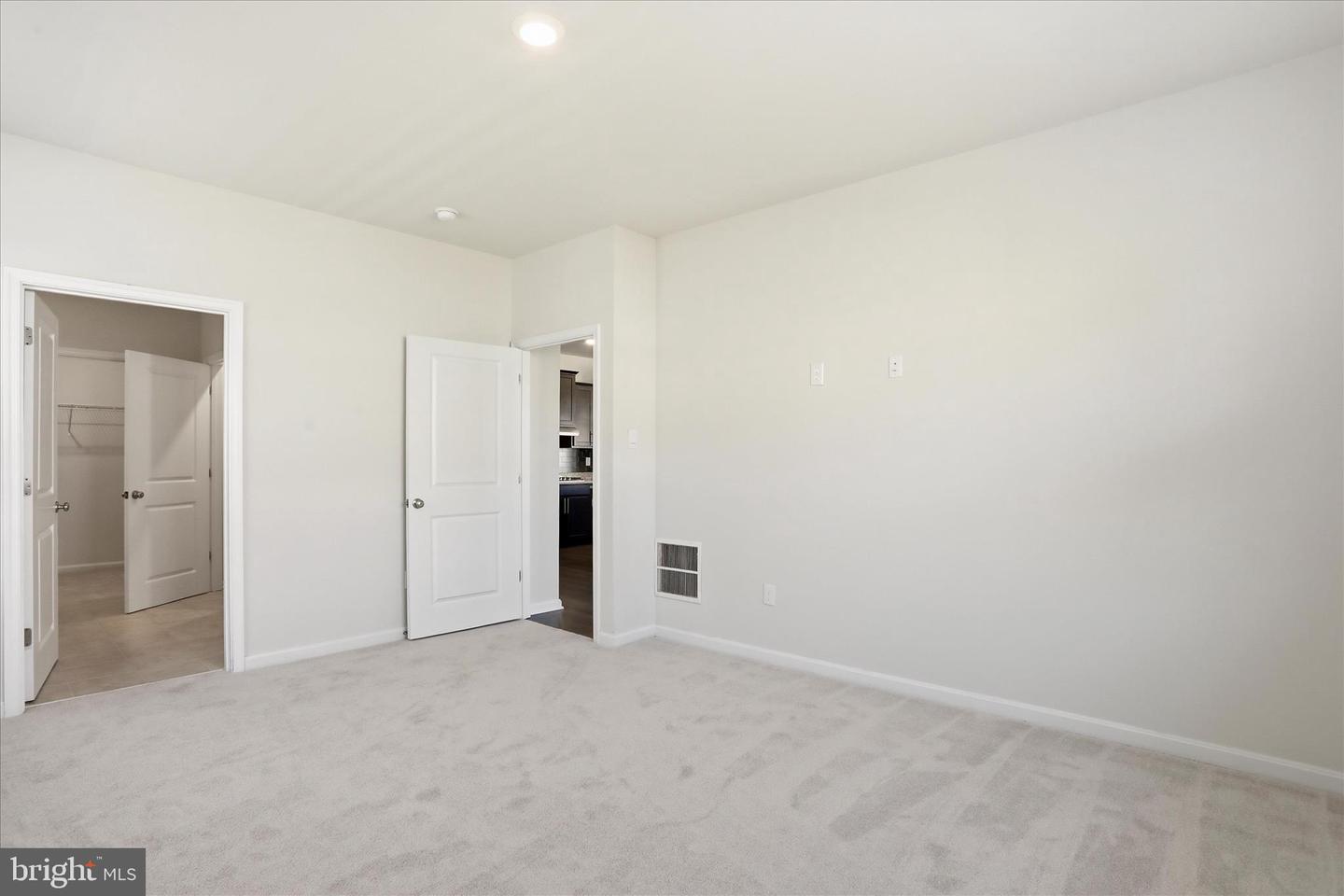 101 Brookside Ln Property Photo 20