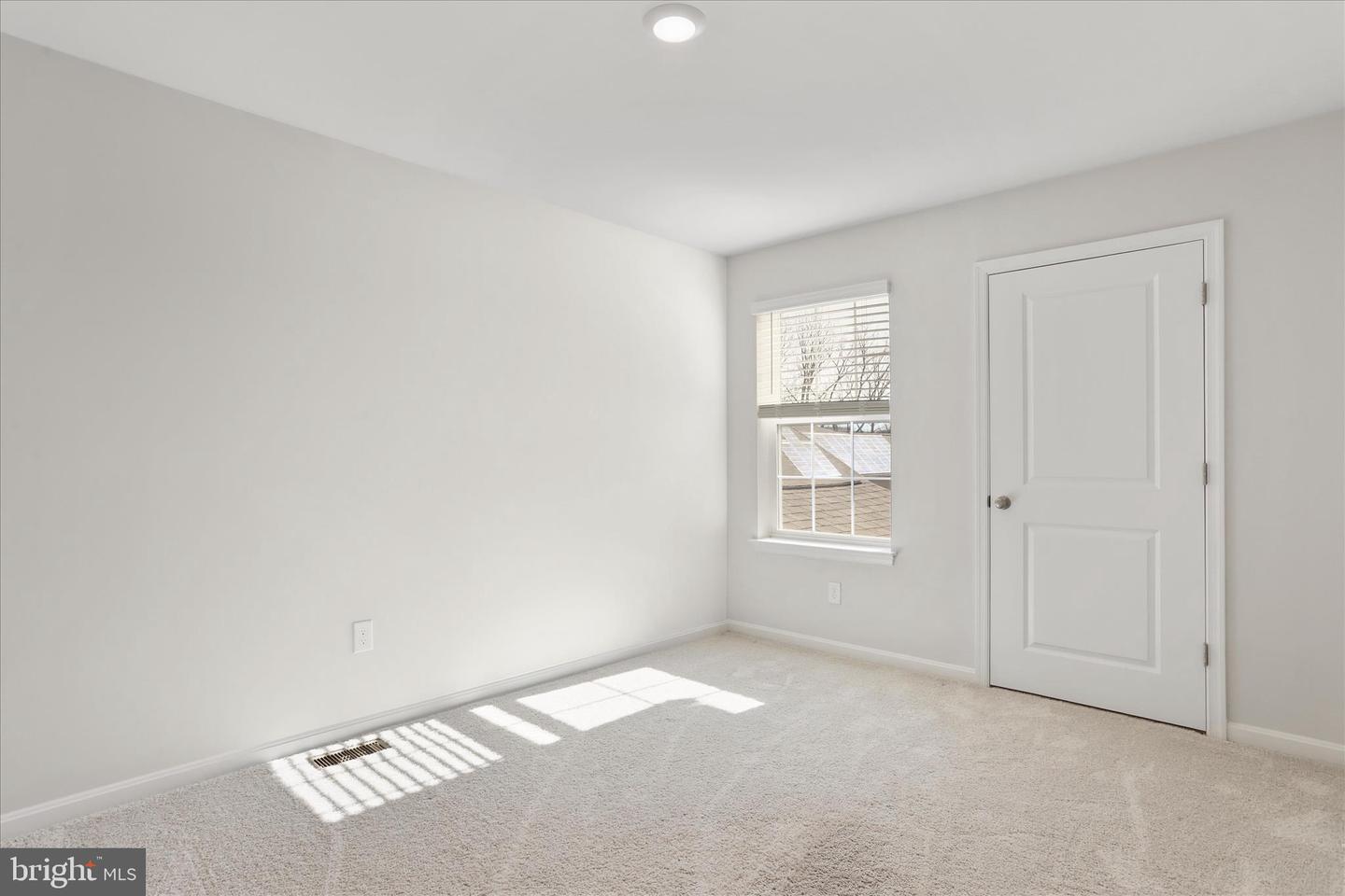 101 Brookside Ln Property Photo 27