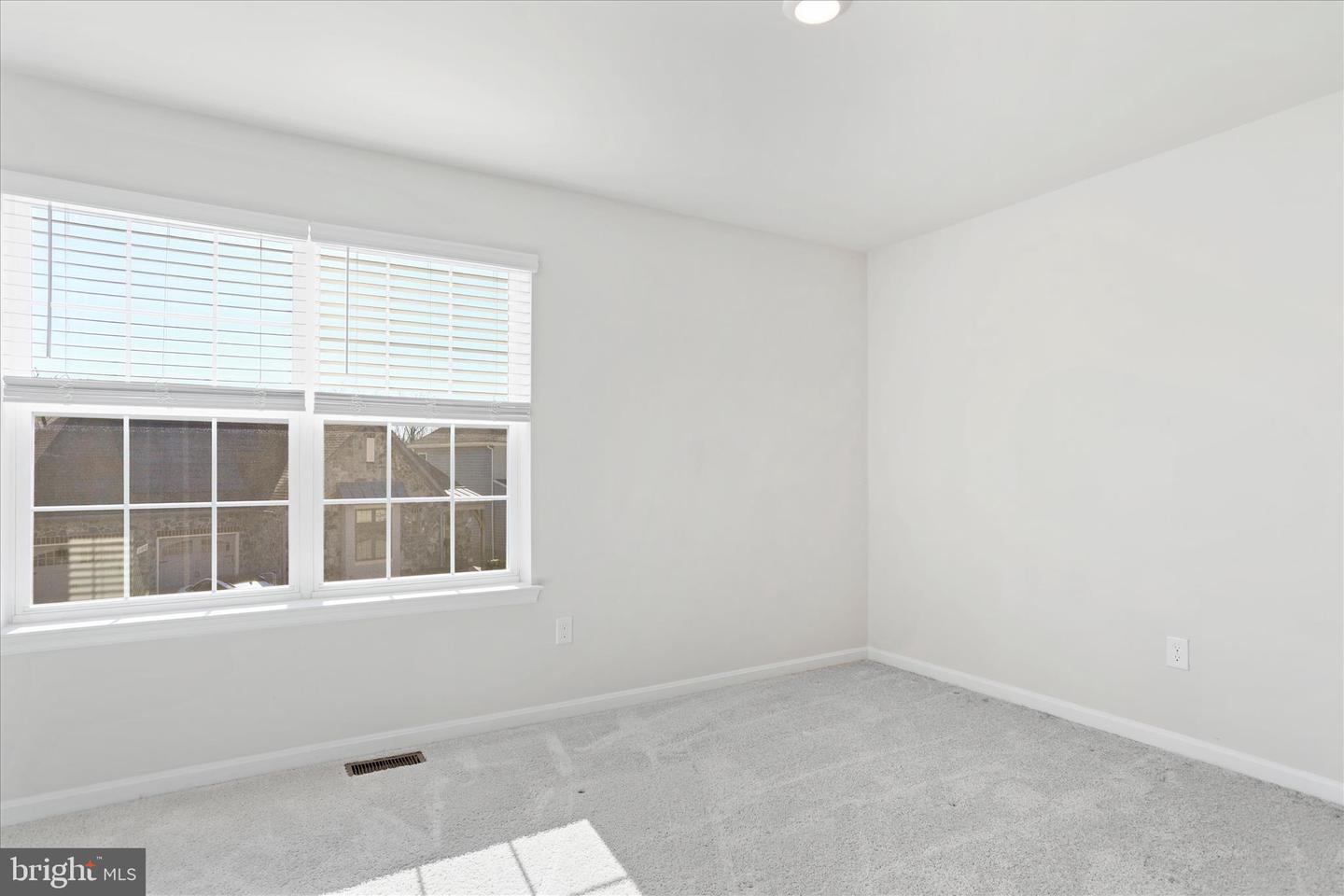 101 Brookside Ln Property Photo 30