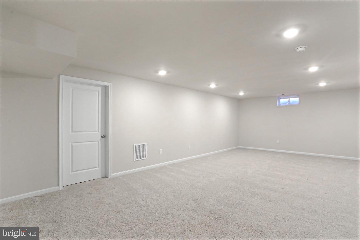 101 Brookside Ln Property Photo 34