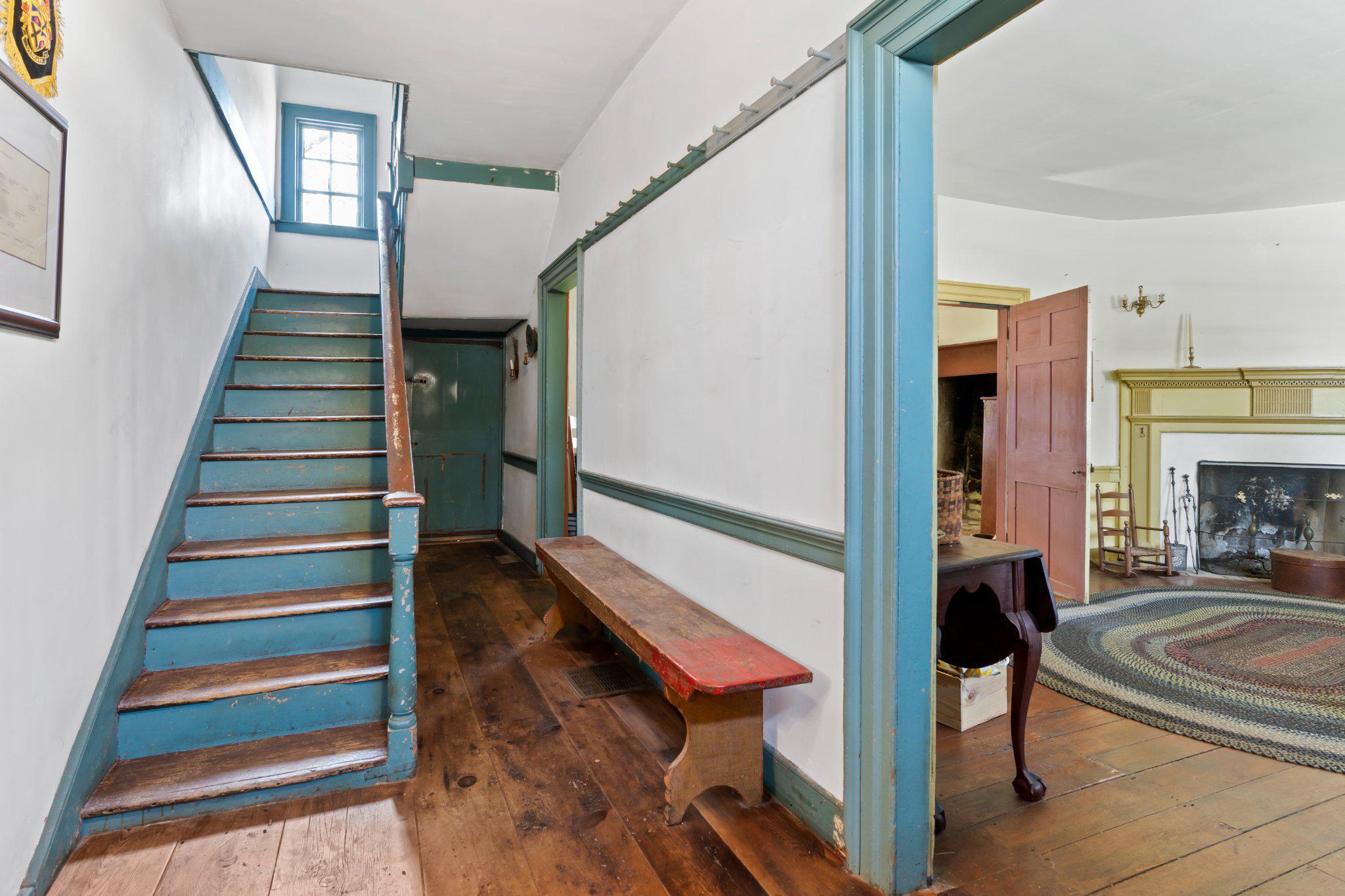 414 W King St Property Photo 4