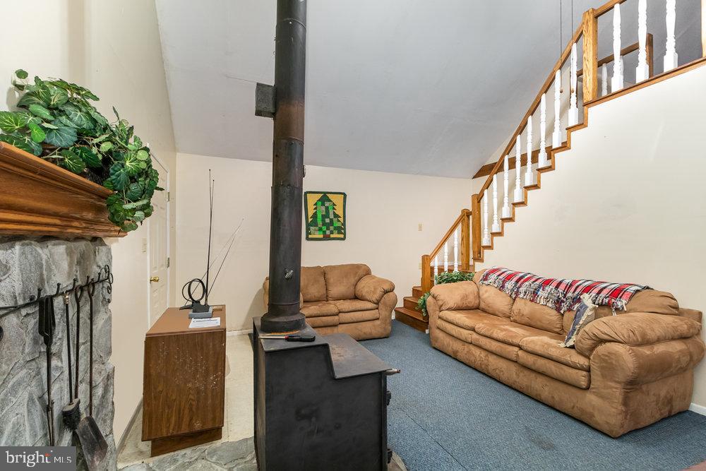 76 Pheasant Trl Property Photo 8