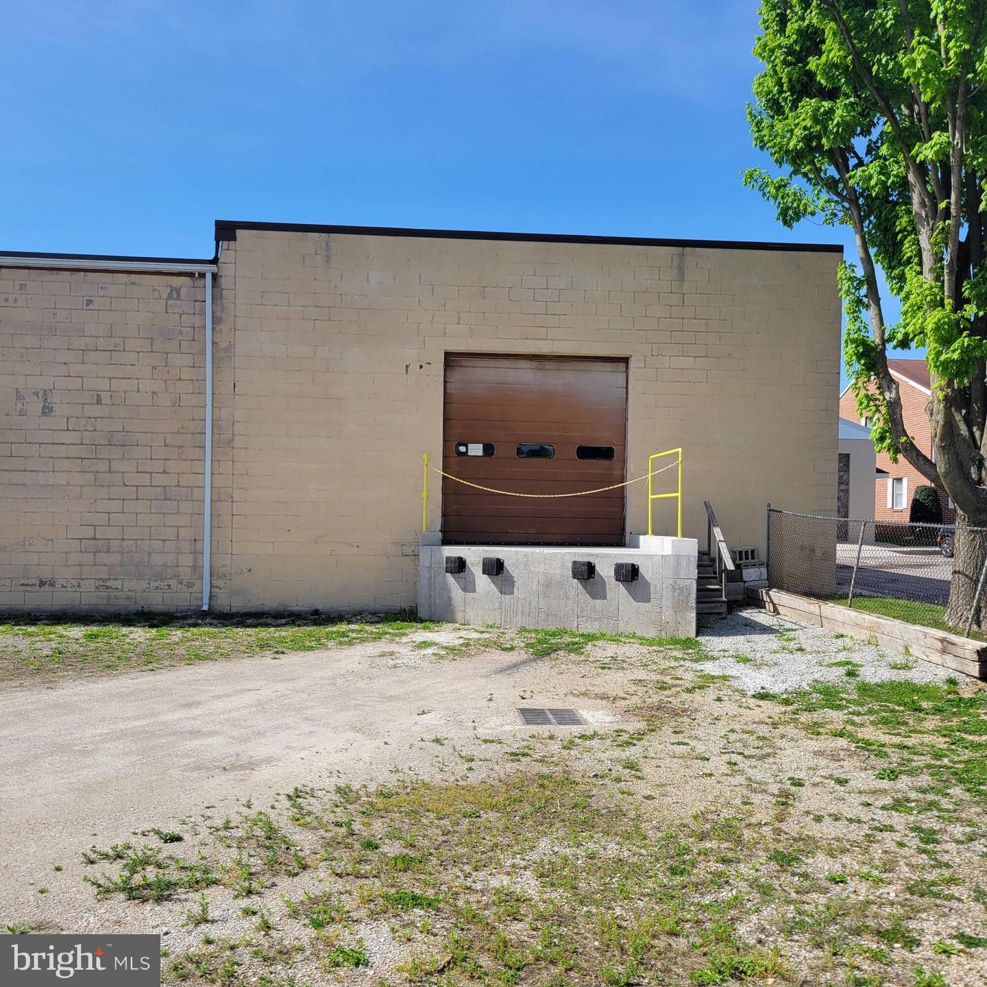 295 4th Property Photo 2
