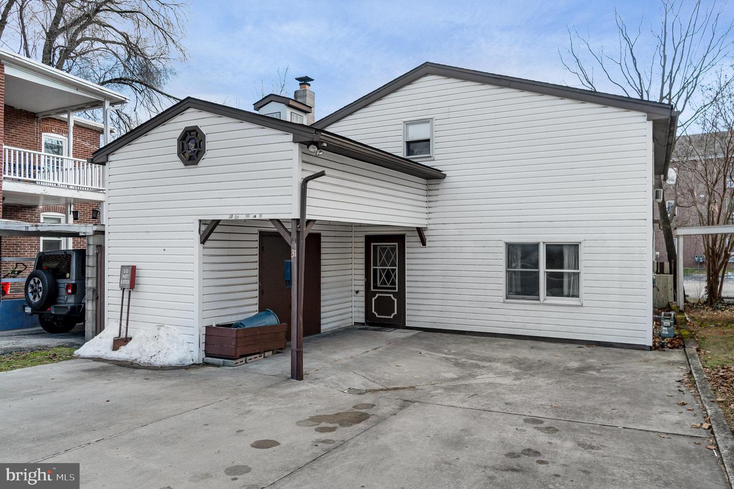 31 E Water St Property Photo 2