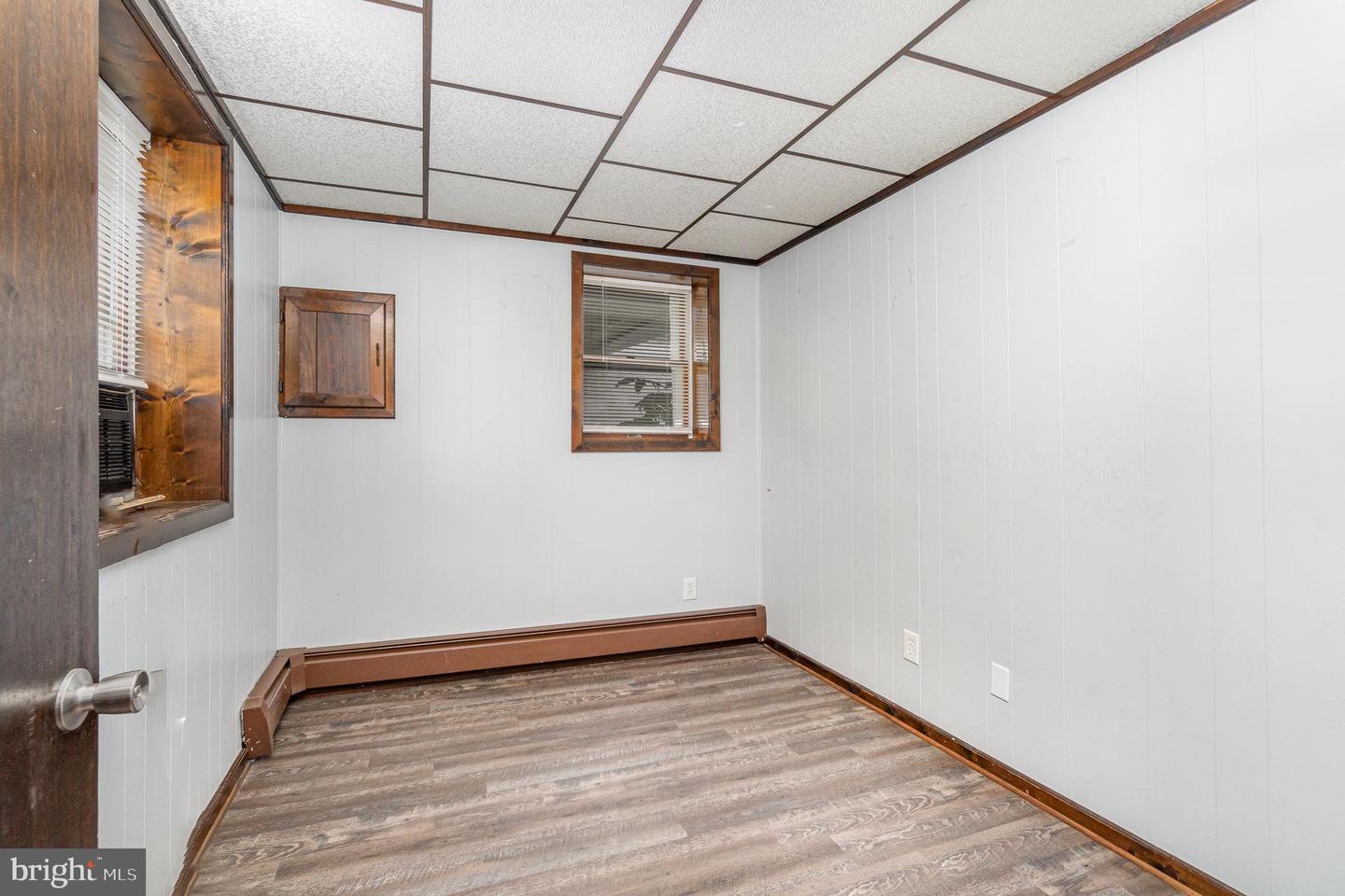 31 E Water St Property Photo 5