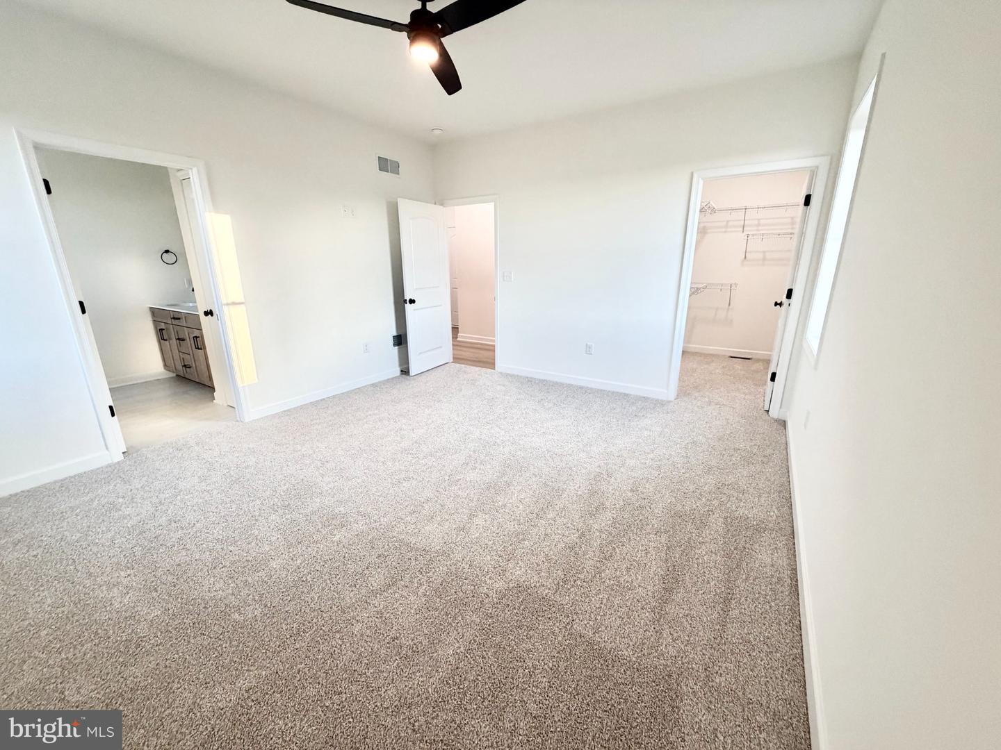 663 Curtis Dr Property Photo 14