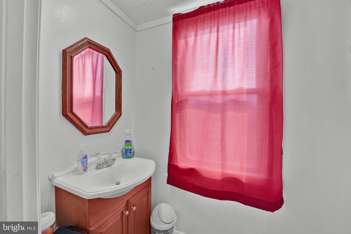 799 Hanover Pike Property Photo 8