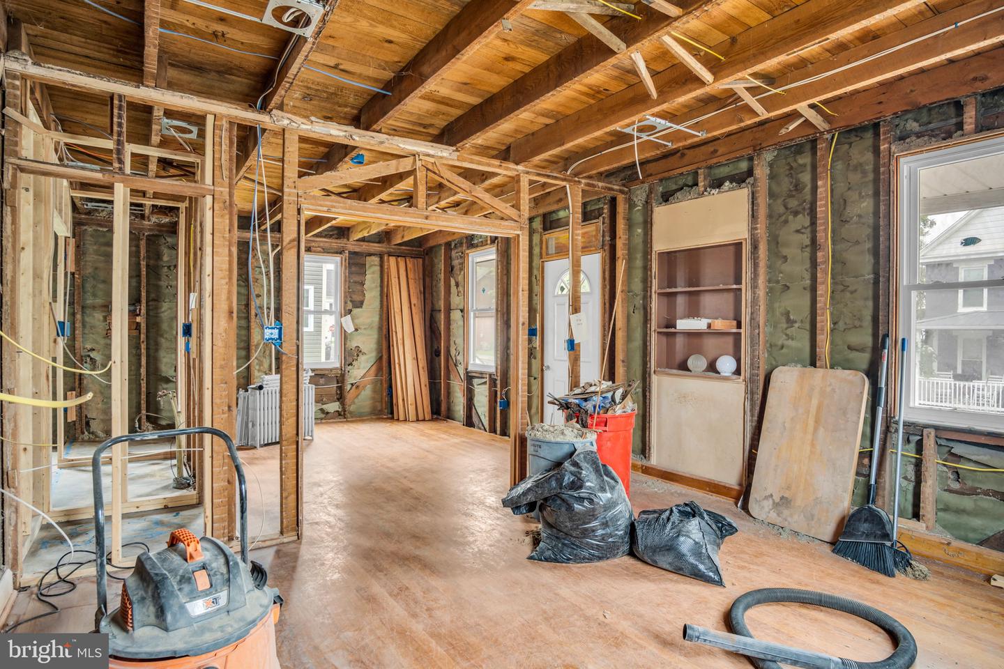 17 Penn St Property Photo 5