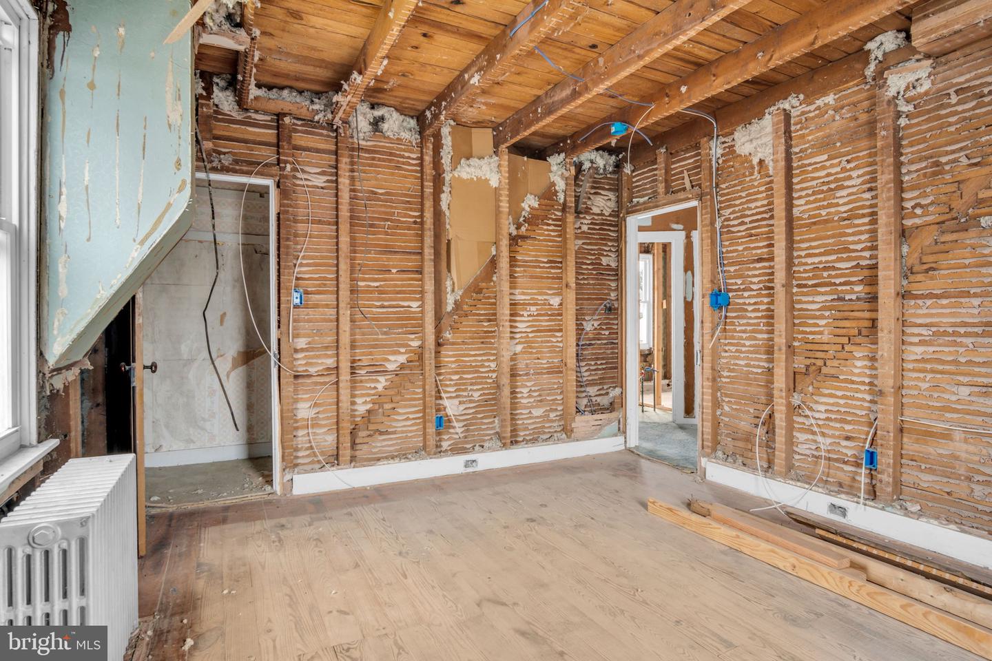 17 Penn St Property Photo 12