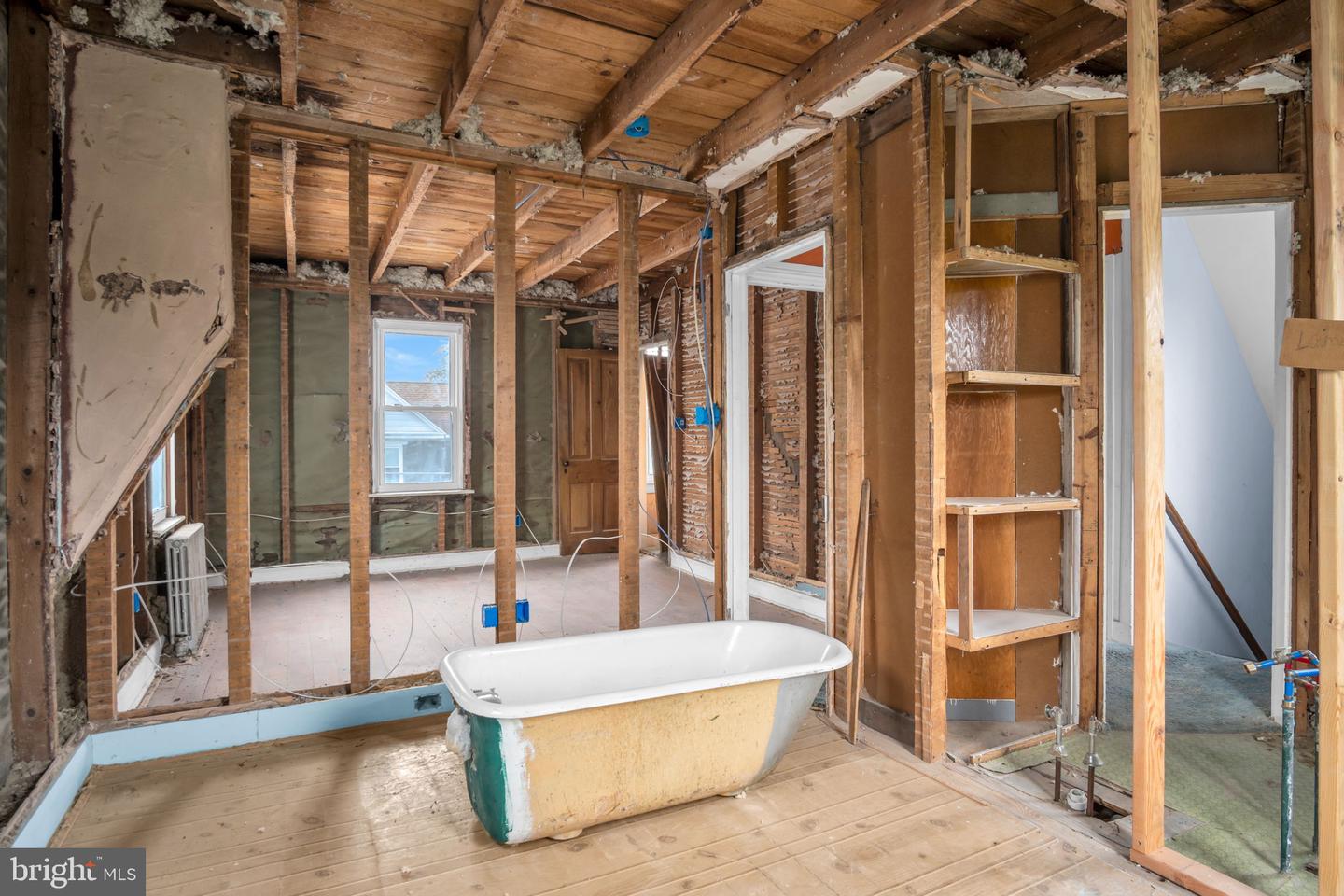 17 Penn St Property Photo 16