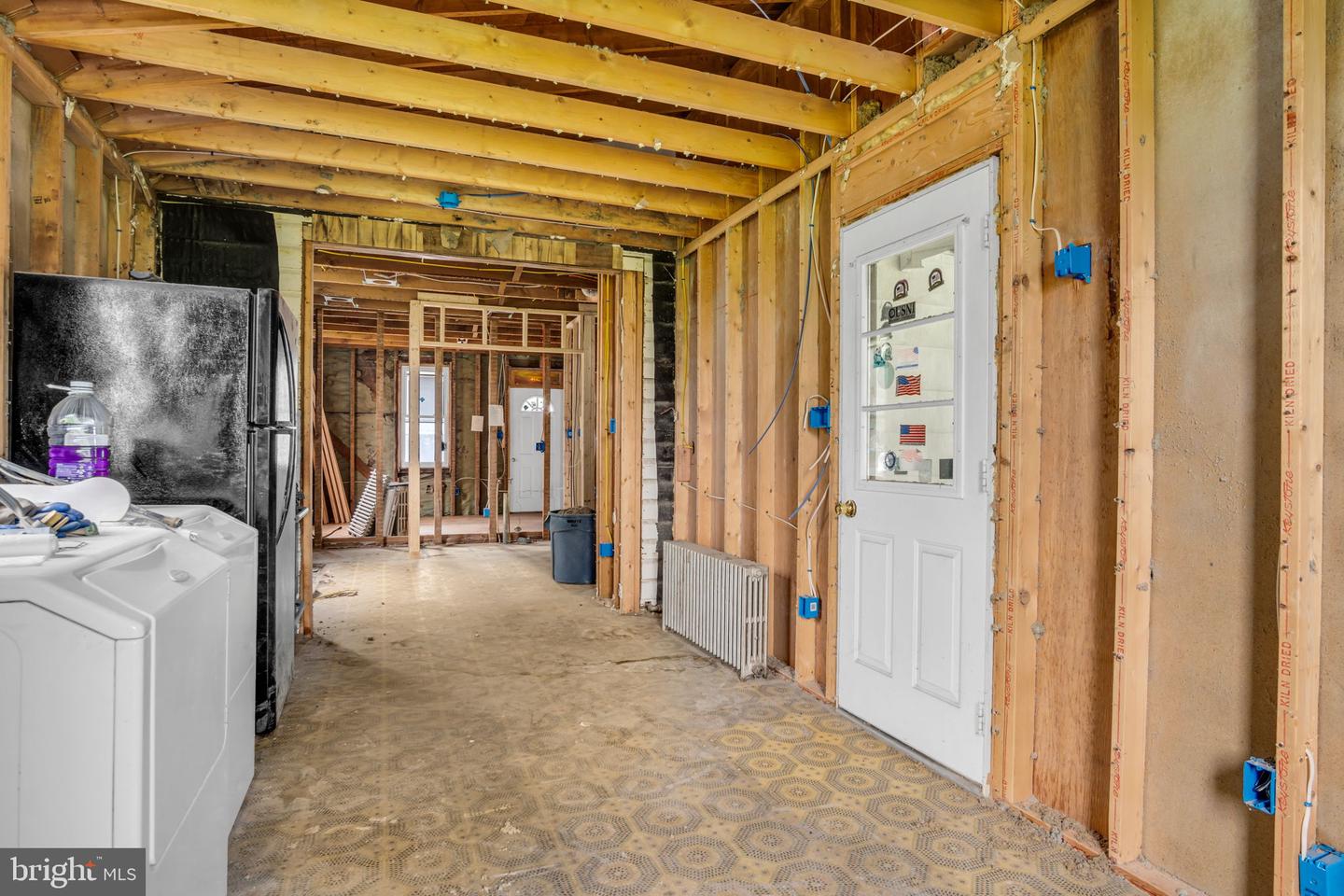 17 Penn St Property Photo 20