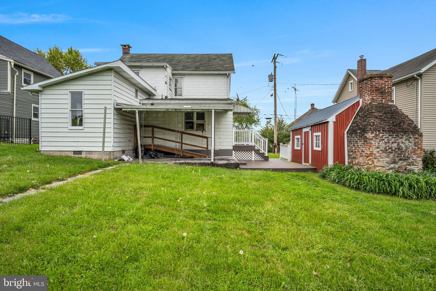 17 Penn St Property Photo 31