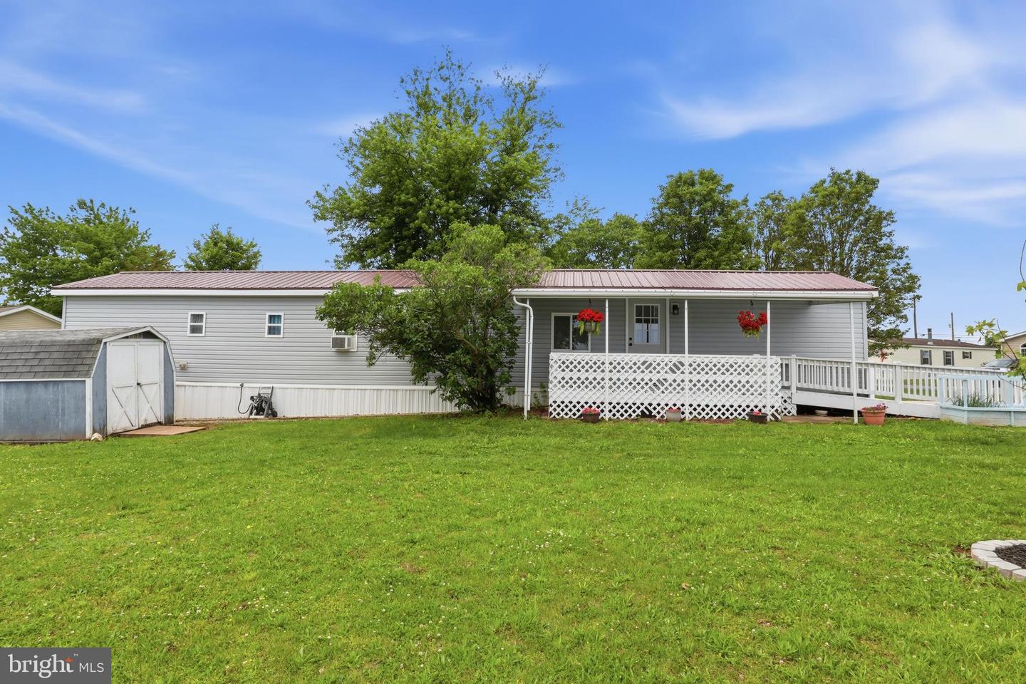 53 Sherill Dr Property Photo 3