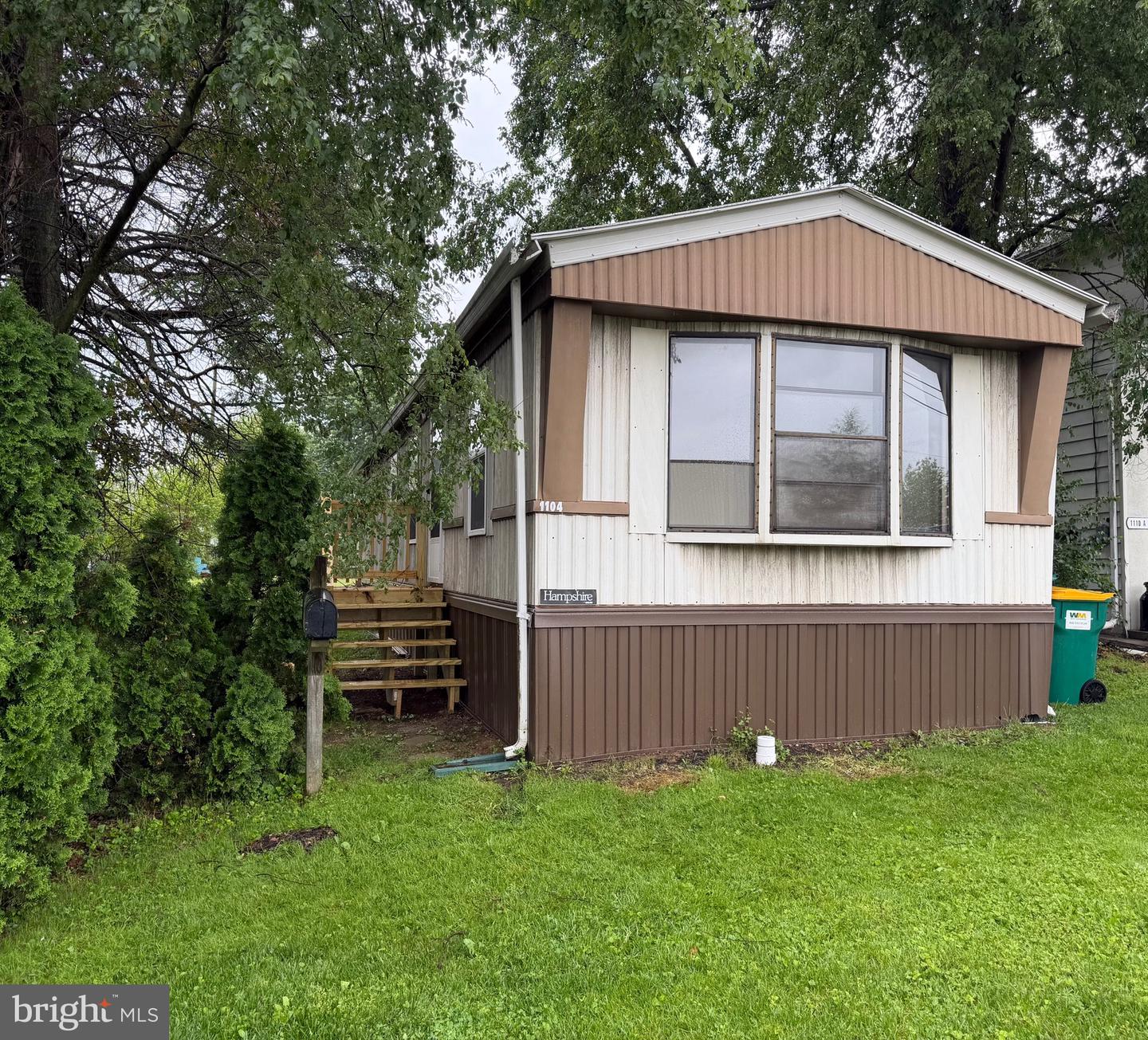 1104 W Elm Ave W Property Photo 1