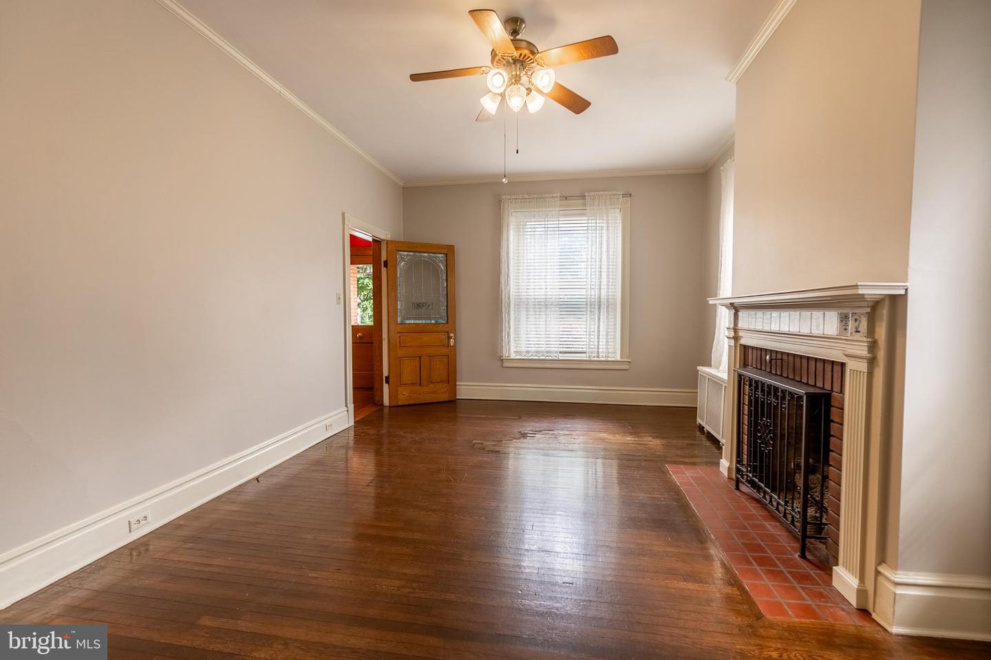 300 Lincoln Way W Property Photo 13