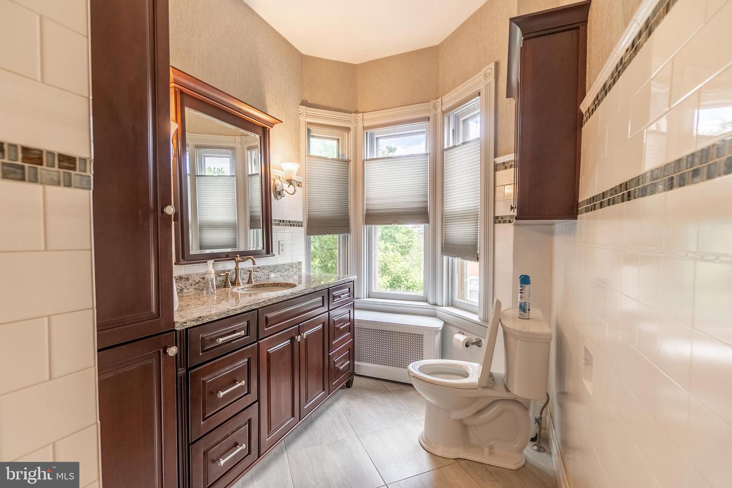 300 Lincoln Way W Property Photo 21