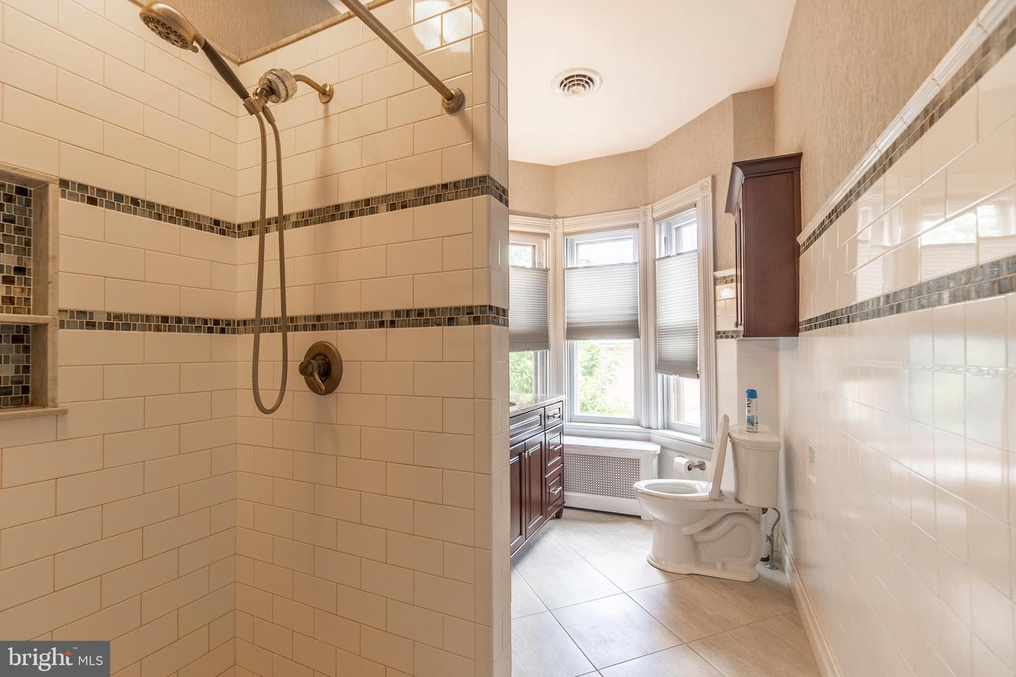 300 Lincoln Way W Property Photo 22