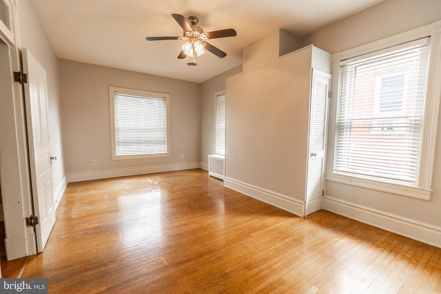 300 Lincoln Way W Property Photo 27