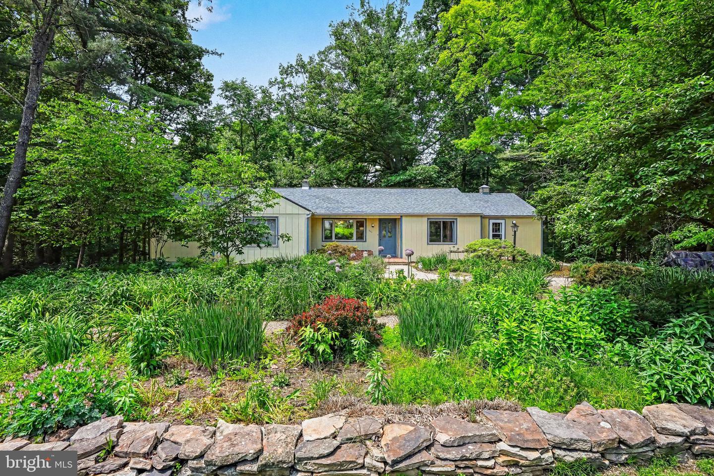 135 Knoxlyn Rd Property Photo 1