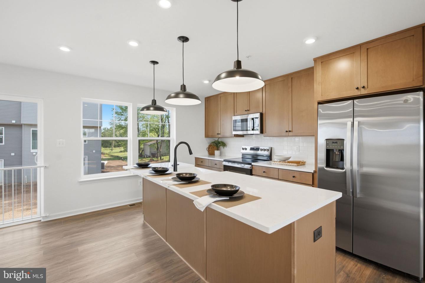 10 MAGNOLIA CT