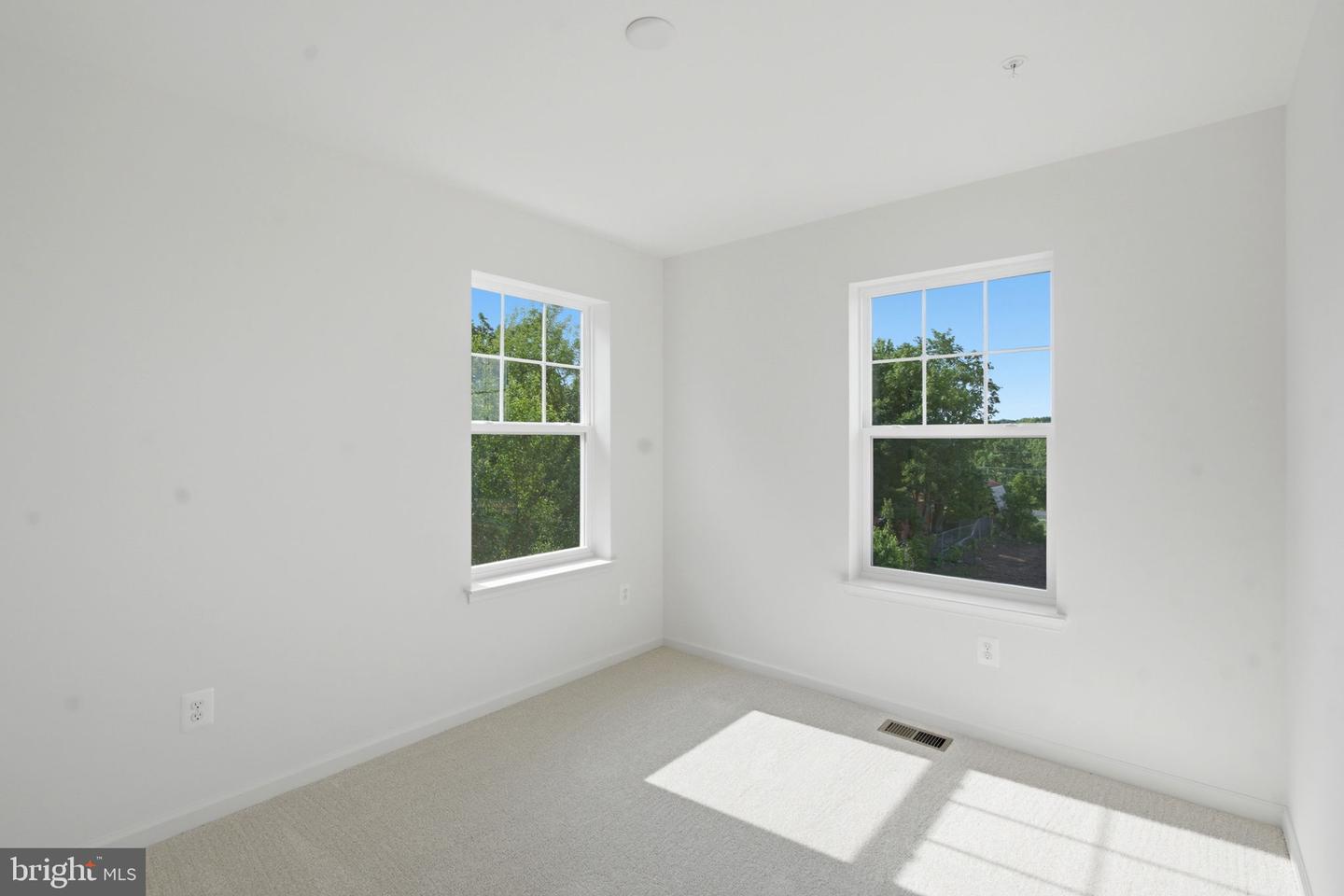 10 Magnolia Ct Property Photo 20
