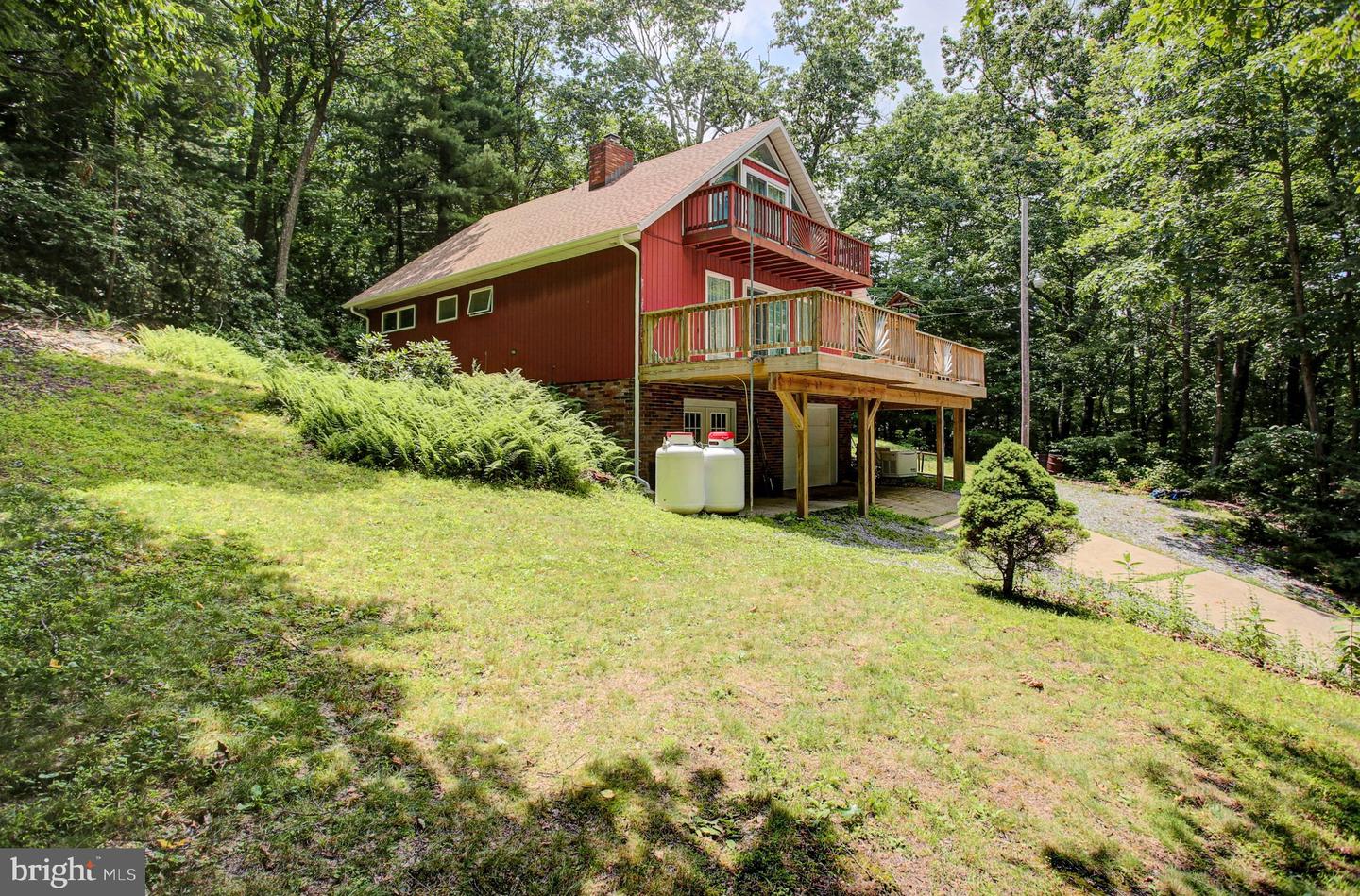 101 HILL CREST RD