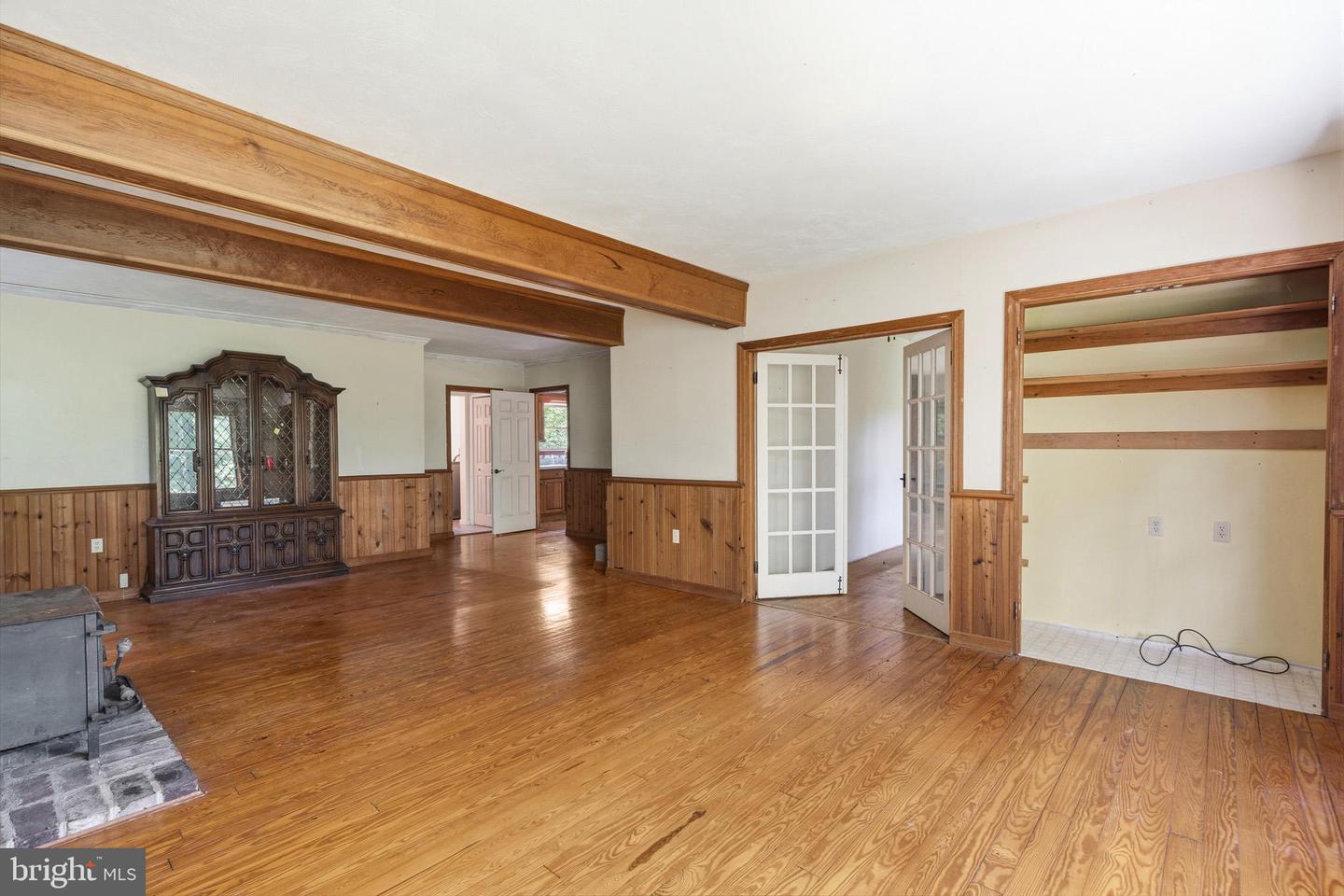 275 Hoffman Rd Property Photo 20