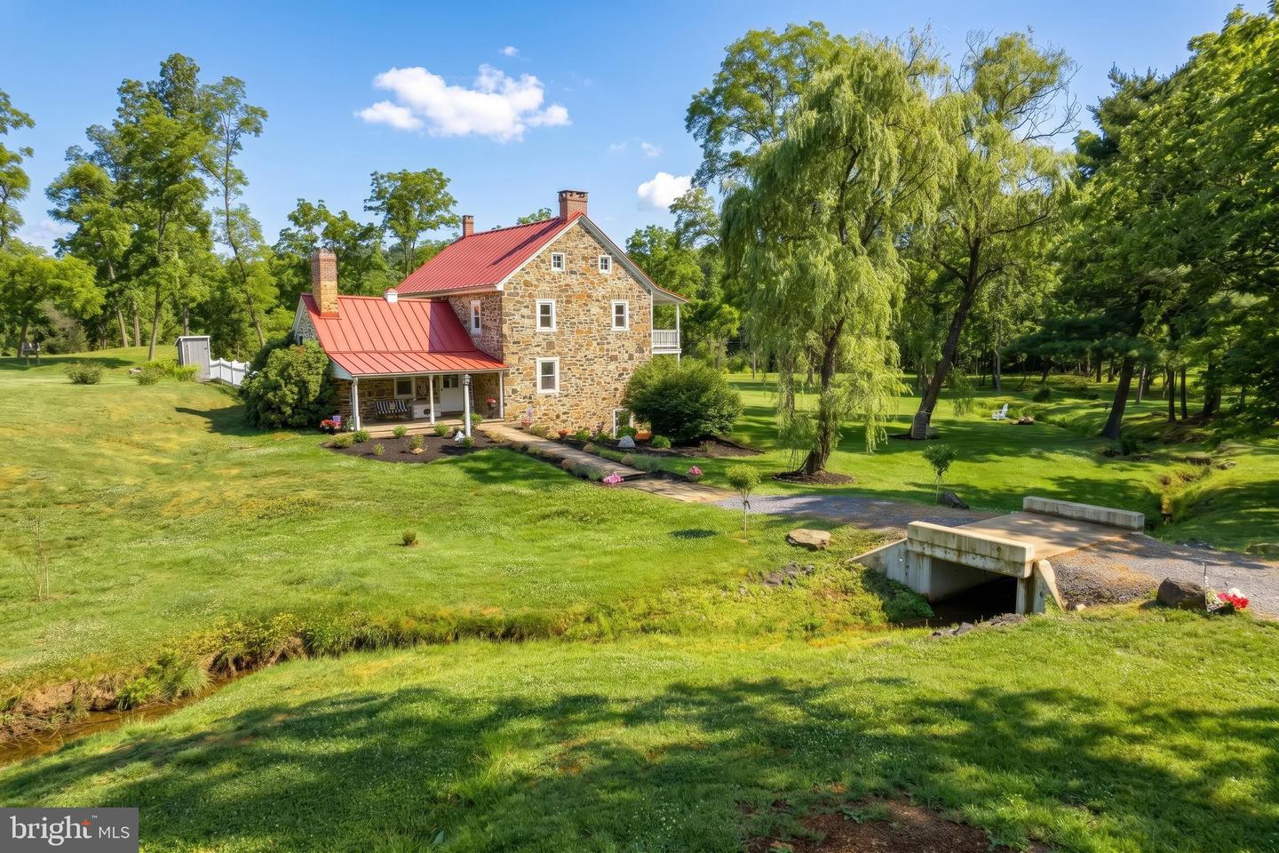 721 Company Farm Rd Property Photo 3