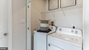38 Windsor Ct Property Photo 9
