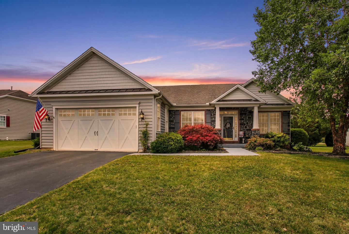 50 Bristol Dr Property Photo 1